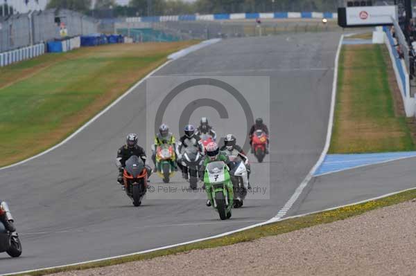 Motorcycle action photographs;Trackday digital images;donington;donington park leicestershire;donington photographs;event digital images;eventdigitalimages;no limits trackday;peter wileman photography;trackday;trackday photos