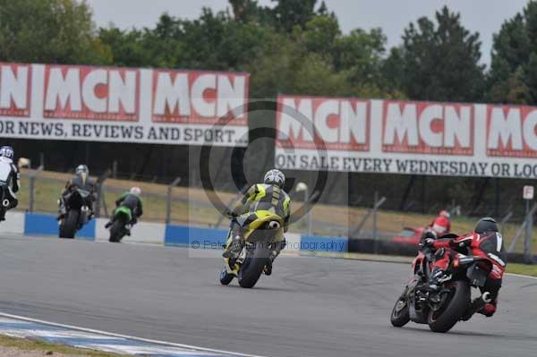 Motorcycle action photographs;Trackday digital images;donington;donington park leicestershire;donington photographs;event digital images;eventdigitalimages;no limits trackday;peter wileman photography;trackday;trackday photos