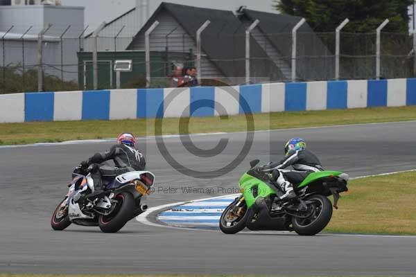 Motorcycle action photographs;Trackday digital images;donington;donington park leicestershire;donington photographs;event digital images;eventdigitalimages;no limits trackday;peter wileman photography;trackday;trackday photos