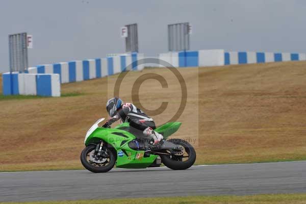 Motorcycle action photographs;Trackday digital images;donington;donington park leicestershire;donington photographs;event digital images;eventdigitalimages;no limits trackday;peter wileman photography;trackday;trackday photos