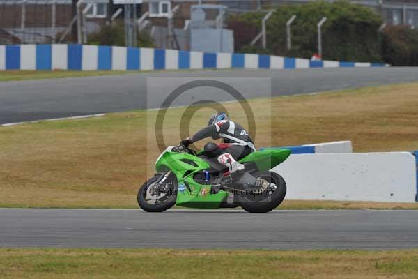 Motorcycle action photographs;Trackday digital images;donington;donington park leicestershire;donington photographs;event digital images;eventdigitalimages;no limits trackday;peter wileman photography;trackday;trackday photos