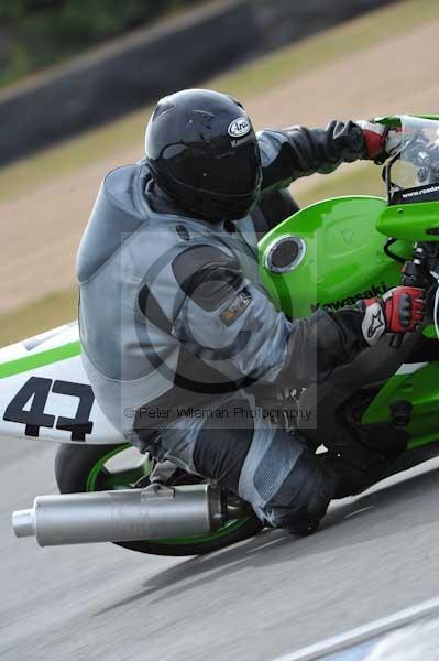 Motorcycle action photographs;Trackday digital images;donington;donington park leicestershire;donington photographs;event digital images;eventdigitalimages;no limits trackday;peter wileman photography;trackday;trackday photos