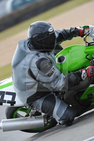 Motorcycle action photographs;Trackday digital images;donington;donington park leicestershire;donington photographs;event digital images;eventdigitalimages;no limits trackday;peter wileman photography;trackday;trackday photos