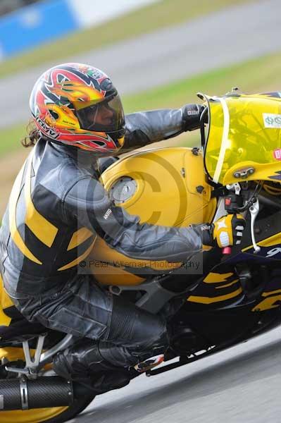 Motorcycle action photographs;Trackday digital images;donington;donington park leicestershire;donington photographs;event digital images;eventdigitalimages;no limits trackday;peter wileman photography;trackday;trackday photos