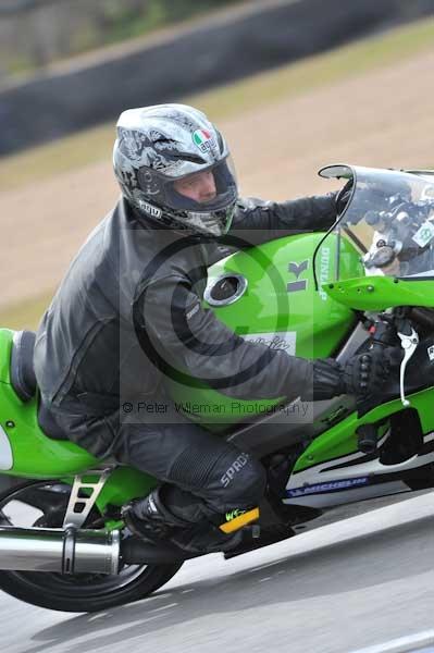 Motorcycle action photographs;Trackday digital images;donington;donington park leicestershire;donington photographs;event digital images;eventdigitalimages;no limits trackday;peter wileman photography;trackday;trackday photos