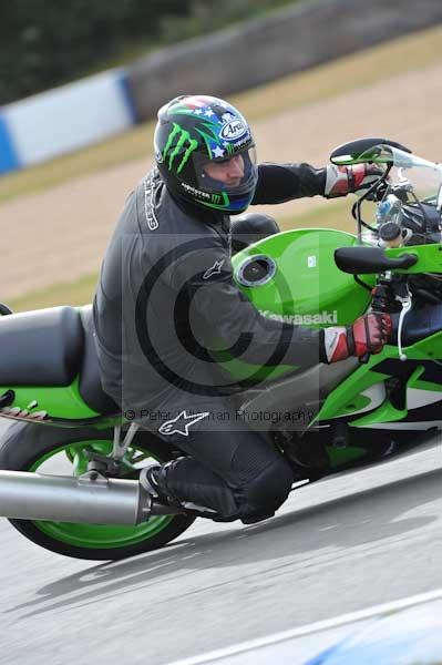 Motorcycle action photographs;Trackday digital images;donington;donington park leicestershire;donington photographs;event digital images;eventdigitalimages;no limits trackday;peter wileman photography;trackday;trackday photos