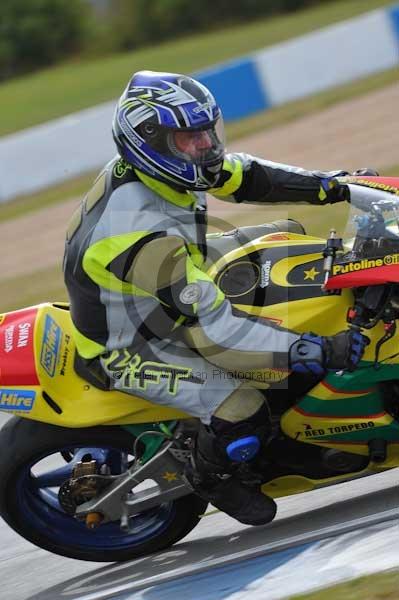 Motorcycle action photographs;Trackday digital images;donington;donington park leicestershire;donington photographs;event digital images;eventdigitalimages;no limits trackday;peter wileman photography;trackday;trackday photos