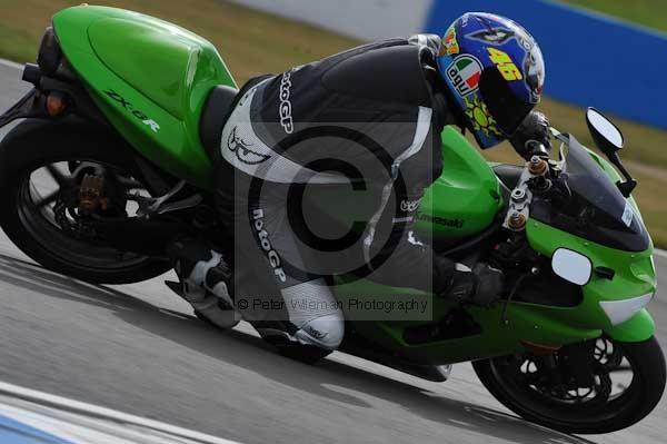 Motorcycle action photographs;Trackday digital images;donington;donington park leicestershire;donington photographs;event digital images;eventdigitalimages;no limits trackday;peter wileman photography;trackday;trackday photos