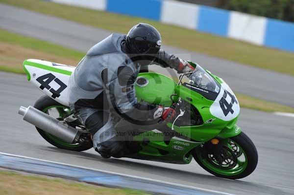 Motorcycle action photographs;Trackday digital images;donington;donington park leicestershire;donington photographs;event digital images;eventdigitalimages;no limits trackday;peter wileman photography;trackday;trackday photos