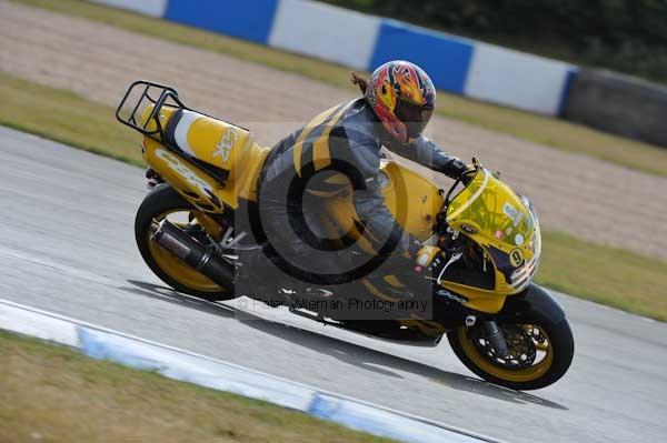 Motorcycle action photographs;Trackday digital images;donington;donington park leicestershire;donington photographs;event digital images;eventdigitalimages;no limits trackday;peter wileman photography;trackday;trackday photos