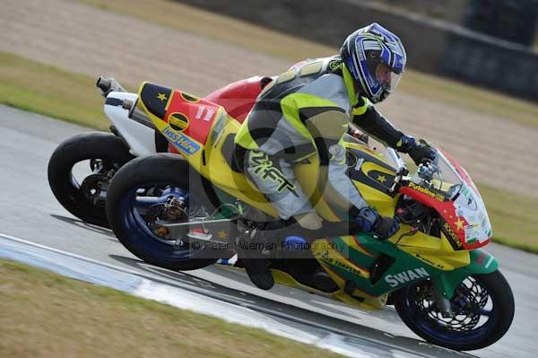 Motorcycle action photographs;Trackday digital images;donington;donington park leicestershire;donington photographs;event digital images;eventdigitalimages;no limits trackday;peter wileman photography;trackday;trackday photos