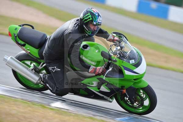 Motorcycle action photographs;Trackday digital images;donington;donington park leicestershire;donington photographs;event digital images;eventdigitalimages;no limits trackday;peter wileman photography;trackday;trackday photos