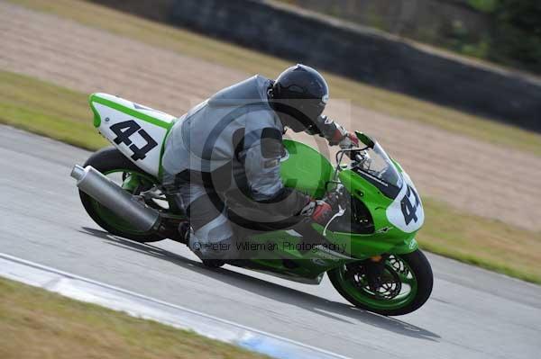 Motorcycle action photographs;Trackday digital images;donington;donington park leicestershire;donington photographs;event digital images;eventdigitalimages;no limits trackday;peter wileman photography;trackday;trackday photos