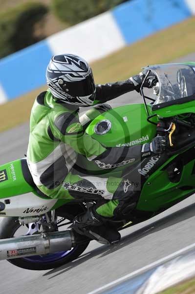 Motorcycle action photographs;Trackday digital images;donington;donington park leicestershire;donington photographs;event digital images;eventdigitalimages;no limits trackday;peter wileman photography;trackday;trackday photos