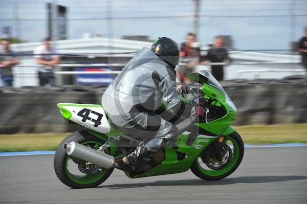 Motorcycle action photographs;Trackday digital images;donington;donington park leicestershire;donington photographs;event digital images;eventdigitalimages;no limits trackday;peter wileman photography;trackday;trackday photos