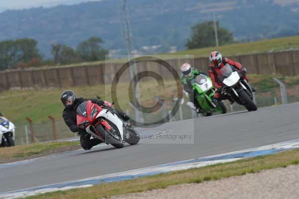 Motorcycle action photographs;Trackday digital images;donington;donington park leicestershire;donington photographs;event digital images;eventdigitalimages;no limits trackday;peter wileman photography;trackday;trackday photos