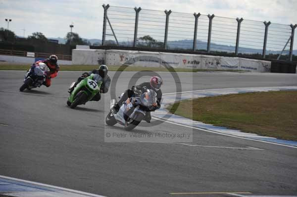 Motorcycle action photographs;Trackday digital images;donington;donington park leicestershire;donington photographs;event digital images;eventdigitalimages;no limits trackday;peter wileman photography;trackday;trackday photos