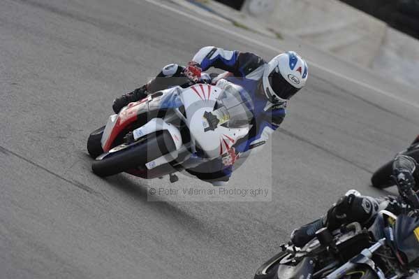 Motorcycle action photographs;Trackday digital images;donington;donington park leicestershire;donington photographs;event digital images;eventdigitalimages;no limits trackday;peter wileman photography;trackday;trackday photos