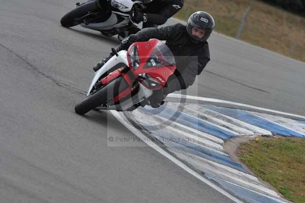 Motorcycle action photographs;Trackday digital images;donington;donington park leicestershire;donington photographs;event digital images;eventdigitalimages;no limits trackday;peter wileman photography;trackday;trackday photos