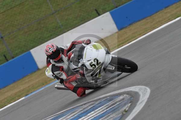 Motorcycle action photographs;Trackday digital images;donington;donington park leicestershire;donington photographs;event digital images;eventdigitalimages;no limits trackday;peter wileman photography;trackday;trackday photos