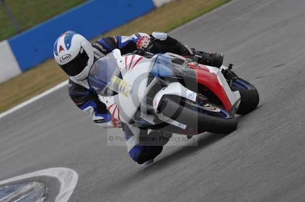 Motorcycle action photographs;Trackday digital images;donington;donington park leicestershire;donington photographs;event digital images;eventdigitalimages;no limits trackday;peter wileman photography;trackday;trackday photos