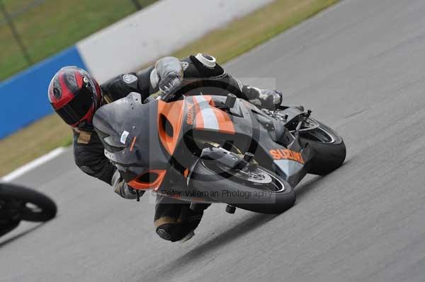 Motorcycle action photographs;Trackday digital images;donington;donington park leicestershire;donington photographs;event digital images;eventdigitalimages;no limits trackday;peter wileman photography;trackday;trackday photos