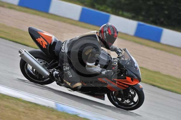 Motorcycle action photographs;Trackday digital images;donington;donington park leicestershire;donington photographs;event digital images;eventdigitalimages;no limits trackday;peter wileman photography;trackday;trackday photos