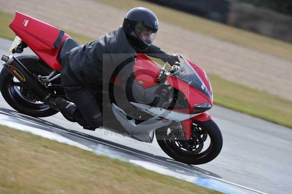 Motorcycle action photographs;Trackday digital images;donington;donington park leicestershire;donington photographs;event digital images;eventdigitalimages;no limits trackday;peter wileman photography;trackday;trackday photos