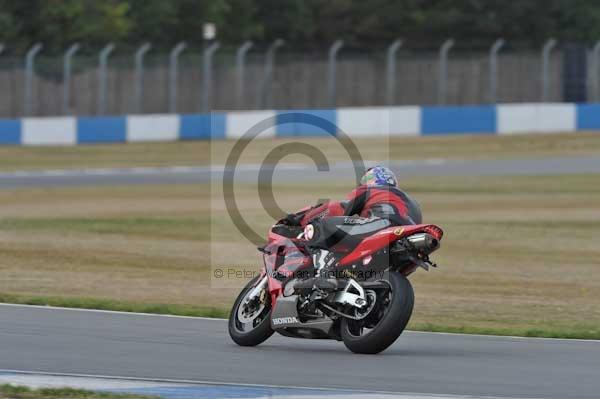 Motorcycle action photographs;Trackday digital images;donington;donington park leicestershire;donington photographs;event digital images;eventdigitalimages;no limits trackday;peter wileman photography;trackday;trackday photos