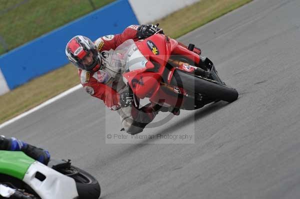 Motorcycle action photographs;Trackday digital images;donington;donington park leicestershire;donington photographs;event digital images;eventdigitalimages;no limits trackday;peter wileman photography;trackday;trackday photos