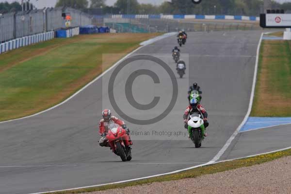 Motorcycle action photographs;Trackday digital images;donington;donington park leicestershire;donington photographs;event digital images;eventdigitalimages;no limits trackday;peter wileman photography;trackday;trackday photos