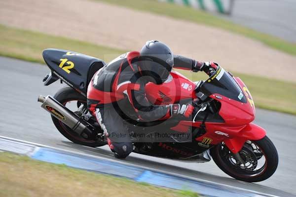 Motorcycle action photographs;Trackday digital images;donington;donington park leicestershire;donington photographs;event digital images;eventdigitalimages;no limits trackday;peter wileman photography;trackday;trackday photos