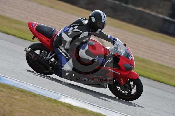 Motorcycle action photographs;Trackday digital images;donington;donington park leicestershire;donington photographs;event digital images;eventdigitalimages;no limits trackday;peter wileman photography;trackday;trackday photos