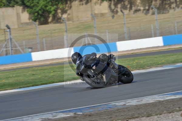 Motorcycle action photographs;Trackday digital images;donington;donington park leicestershire;donington photographs;event digital images;eventdigitalimages;no limits trackday;peter wileman photography;trackday;trackday photos