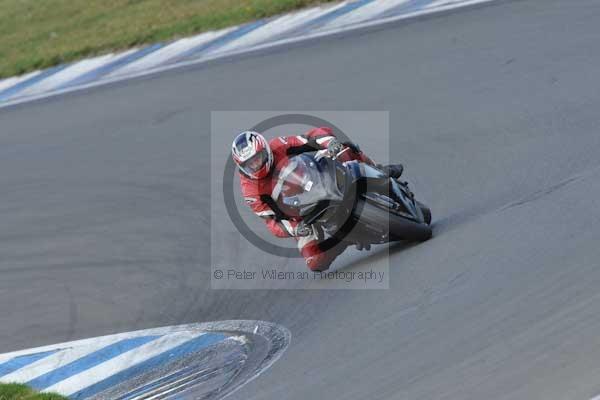 Motorcycle action photographs;Trackday digital images;donington;donington park leicestershire;donington photographs;event digital images;eventdigitalimages;no limits trackday;peter wileman photography;trackday;trackday photos