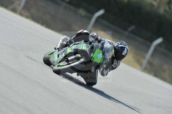 Motorcycle action photographs;Trackday digital images;donington;donington park leicestershire;donington photographs;event digital images;eventdigitalimages;no limits trackday;peter wileman photography;trackday;trackday photos