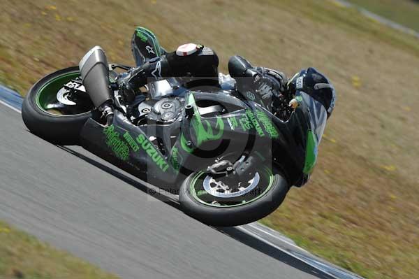 Motorcycle action photographs;Trackday digital images;donington;donington park leicestershire;donington photographs;event digital images;eventdigitalimages;no limits trackday;peter wileman photography;trackday;trackday photos