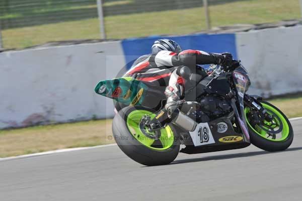 Motorcycle action photographs;Trackday digital images;donington;donington park leicestershire;donington photographs;event digital images;eventdigitalimages;no limits trackday;peter wileman photography;trackday;trackday photos