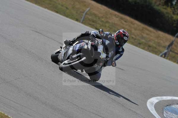 Motorcycle action photographs;Trackday digital images;donington;donington park leicestershire;donington photographs;event digital images;eventdigitalimages;no limits trackday;peter wileman photography;trackday;trackday photos