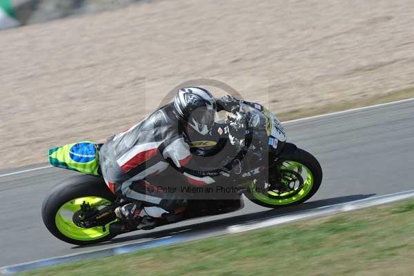 Motorcycle action photographs;Trackday digital images;donington;donington park leicestershire;donington photographs;event digital images;eventdigitalimages;no limits trackday;peter wileman photography;trackday;trackday photos