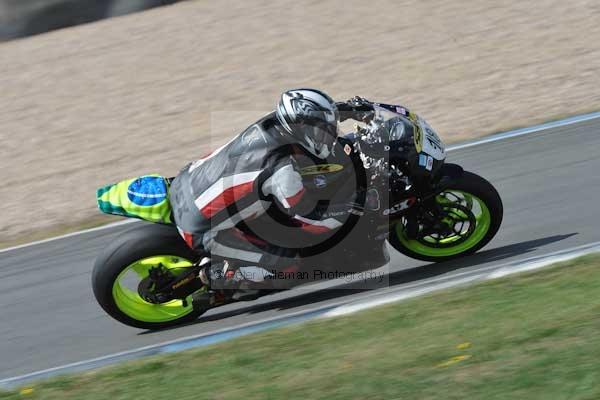 Motorcycle action photographs;Trackday digital images;donington;donington park leicestershire;donington photographs;event digital images;eventdigitalimages;no limits trackday;peter wileman photography;trackday;trackday photos