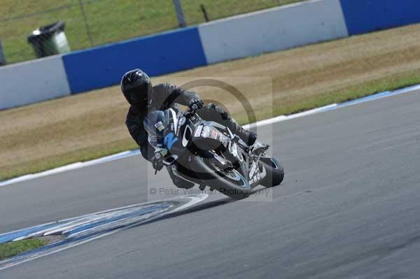 Motorcycle action photographs;Trackday digital images;donington;donington park leicestershire;donington photographs;event digital images;eventdigitalimages;no limits trackday;peter wileman photography;trackday;trackday photos