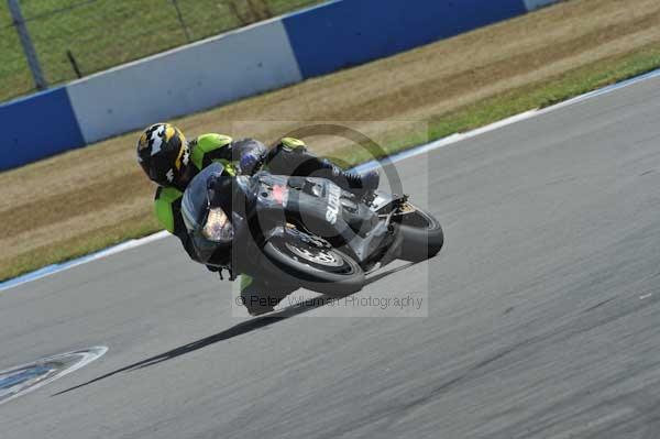 Motorcycle action photographs;Trackday digital images;donington;donington park leicestershire;donington photographs;event digital images;eventdigitalimages;no limits trackday;peter wileman photography;trackday;trackday photos