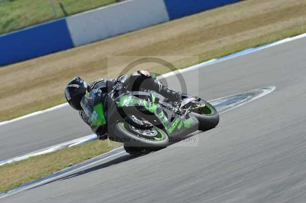 Motorcycle action photographs;Trackday digital images;donington;donington park leicestershire;donington photographs;event digital images;eventdigitalimages;no limits trackday;peter wileman photography;trackday;trackday photos