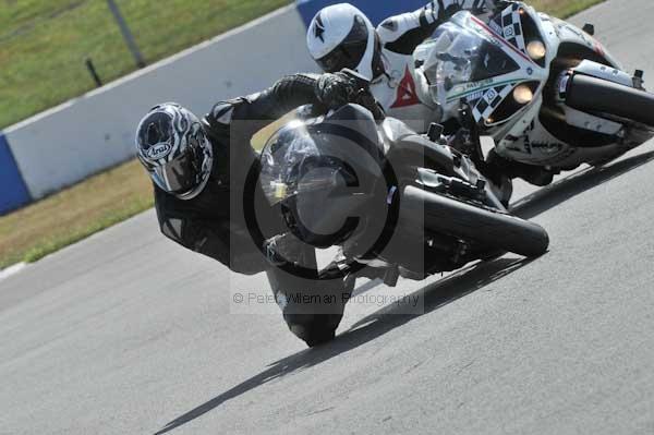 Motorcycle action photographs;Trackday digital images;donington;donington park leicestershire;donington photographs;event digital images;eventdigitalimages;no limits trackday;peter wileman photography;trackday;trackday photos