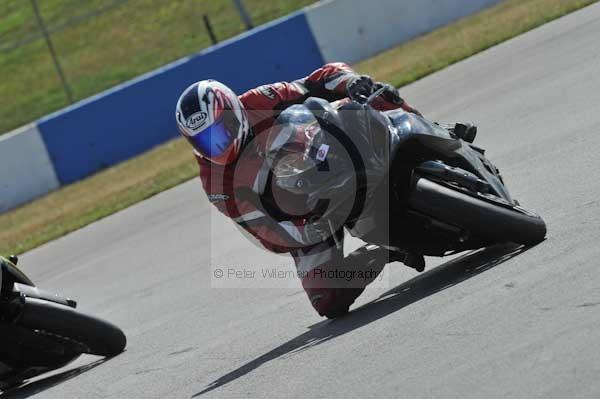 Motorcycle action photographs;Trackday digital images;donington;donington park leicestershire;donington photographs;event digital images;eventdigitalimages;no limits trackday;peter wileman photography;trackday;trackday photos