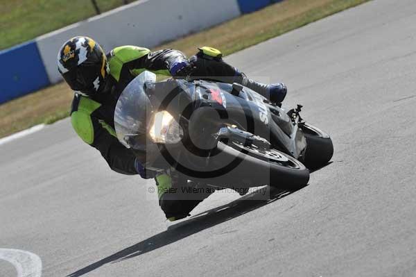 Motorcycle action photographs;Trackday digital images;donington;donington park leicestershire;donington photographs;event digital images;eventdigitalimages;no limits trackday;peter wileman photography;trackday;trackday photos