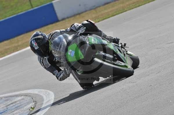 Motorcycle action photographs;Trackday digital images;donington;donington park leicestershire;donington photographs;event digital images;eventdigitalimages;no limits trackday;peter wileman photography;trackday;trackday photos