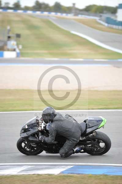 Motorcycle action photographs;Trackday digital images;donington;donington park leicestershire;donington photographs;event digital images;eventdigitalimages;no limits trackday;peter wileman photography;trackday;trackday photos