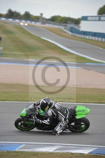 Motorcycle action photographs;Trackday digital images;donington;donington park leicestershire;donington photographs;event digital images;eventdigitalimages;no limits trackday;peter wileman photography;trackday;trackday photos